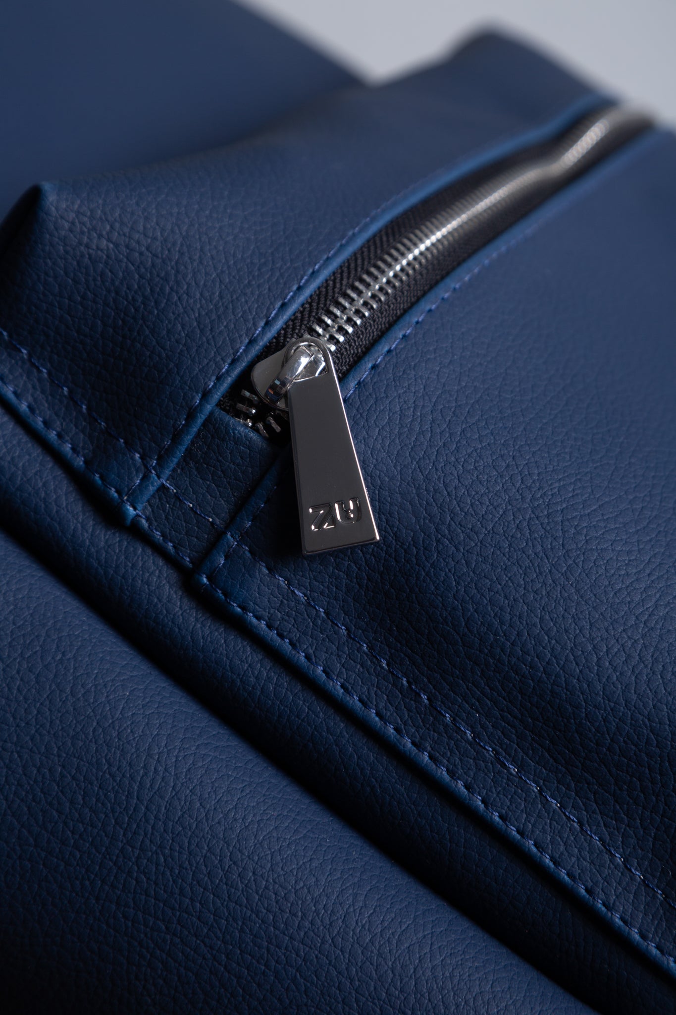 BACKPACK CLASSIC AZUL NAVY - ZUSSA
