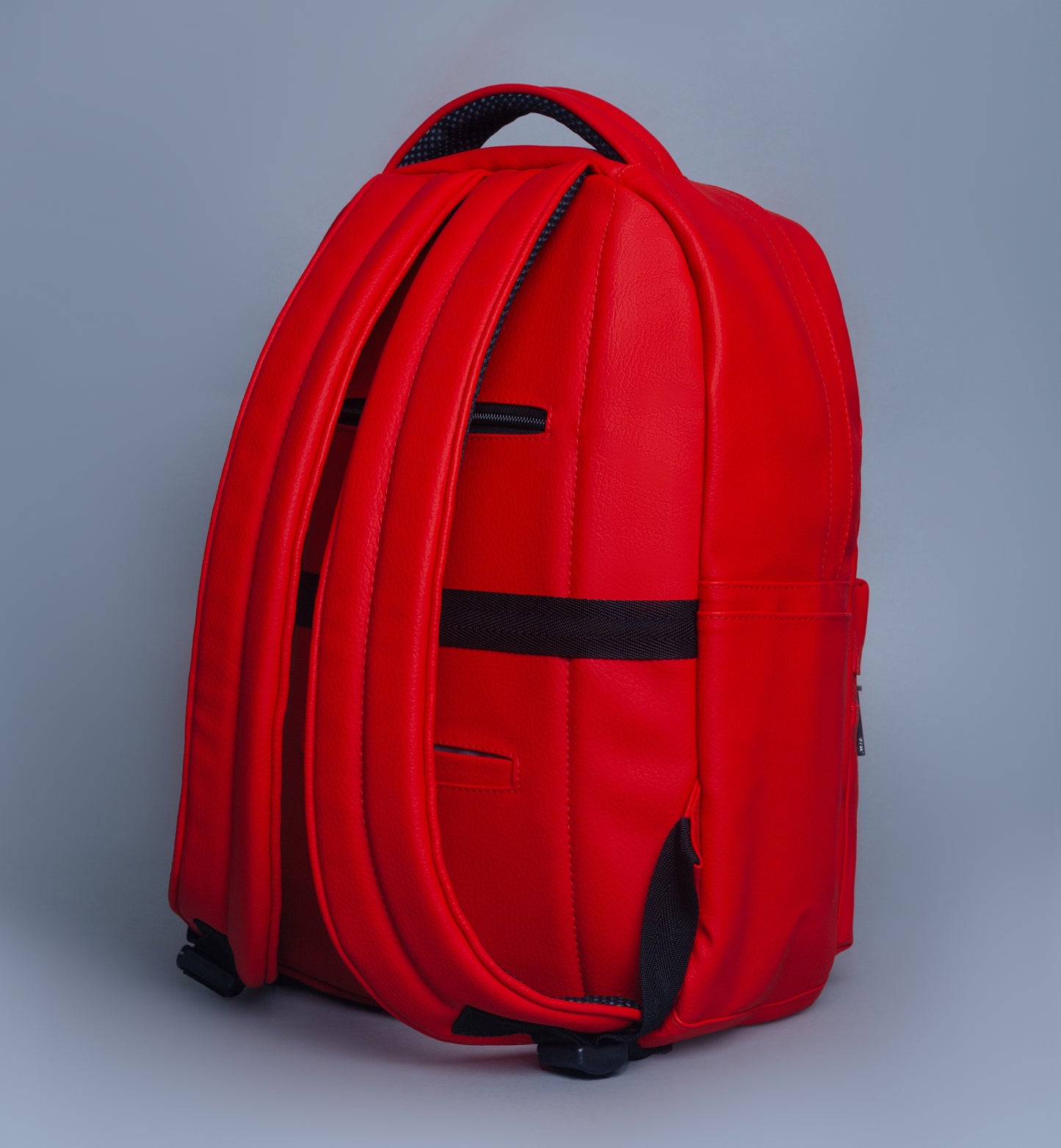 BACKPACK CLASSIC ROJO - ZUSSA