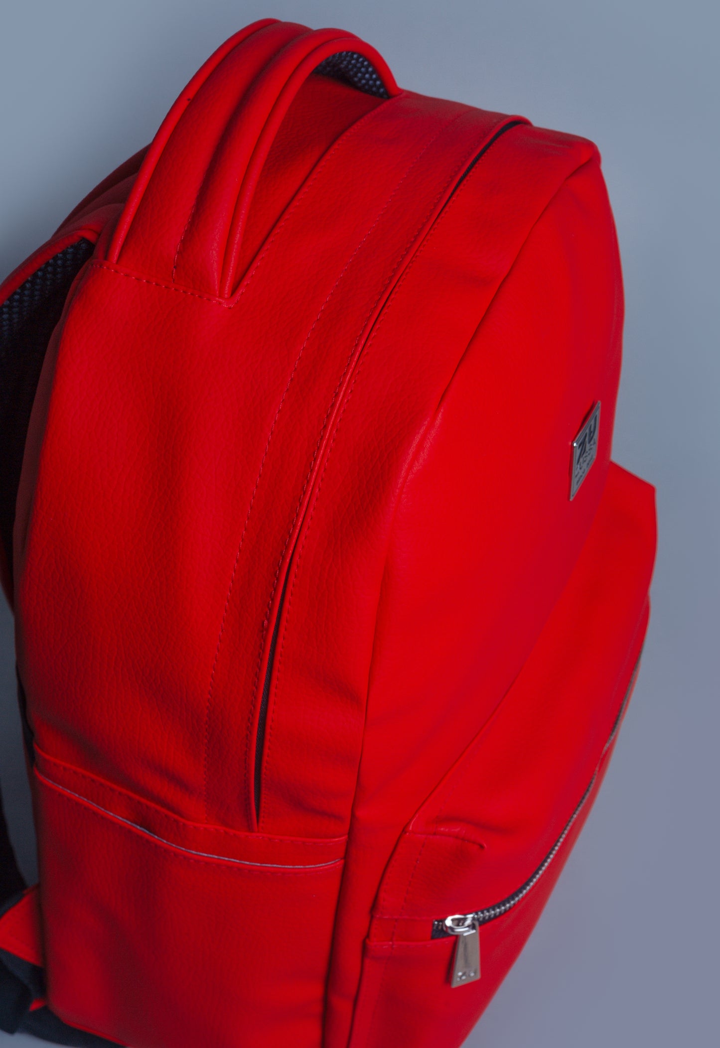 BACKPACK CLASSIC ROJO - ZUSSA