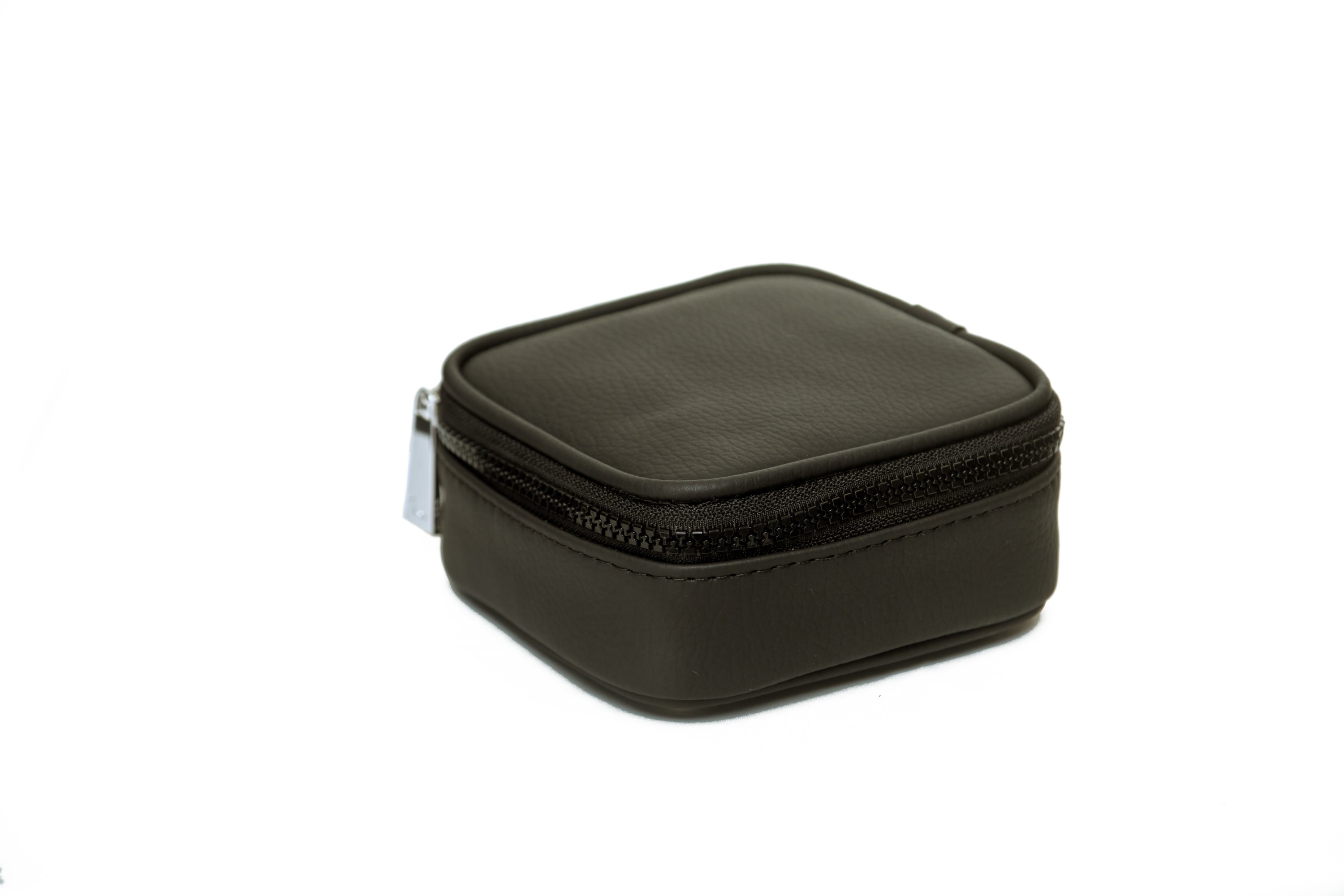 CHARGER CASE NEGRO - ZUSSA