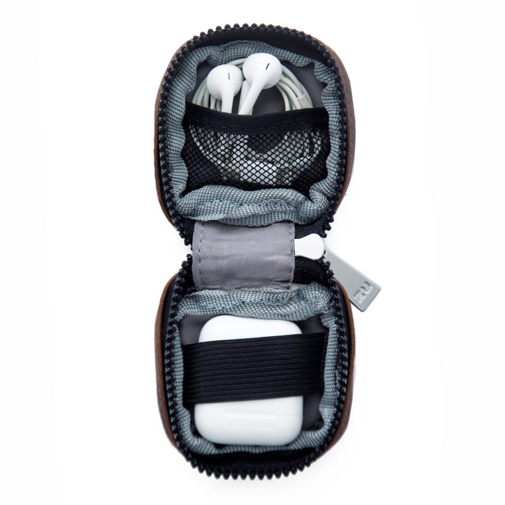 Headphone Case Magenta Haze